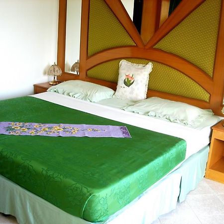 Waree'S Guesthouse Phuket 외부 사진