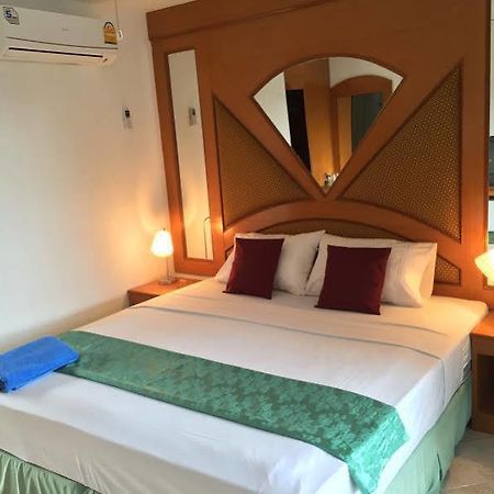 Waree'S Guesthouse Phuket 외부 사진